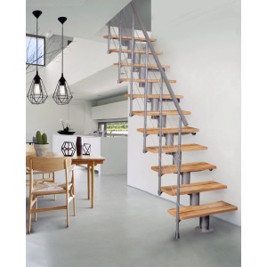 Nowoczesne schody t.b.t. z drewna i metalu w salonie.
