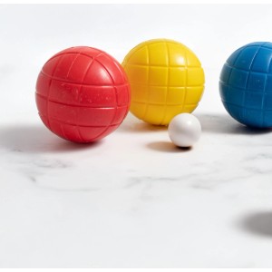 Kolorowy zestaw do gry w bule do zabaw na świeżym powietrzu. Dalszy sprzęt do zabawy.