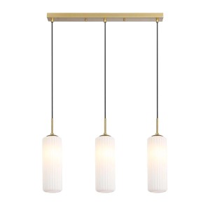 Nowoczesna lampa wisząca t.b.t. z trzema cylindrycznymi, białymi kloszami.