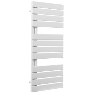 Biały grzejnik t.b.t. do łazienki lub salonu.