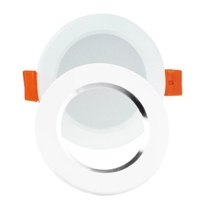 Biała oprawa do wbudowania LED t.b.t. do montażu sufitowego.