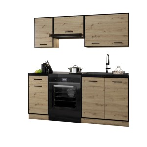 Nowoczesny aneks kuchenny z górnymi i dolnymi szafkami w kolorze drewna i czarnym blatem.