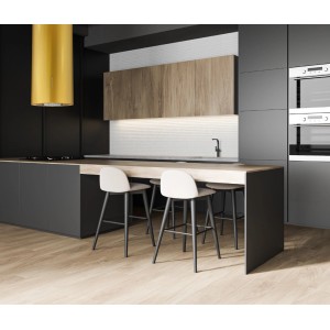 Nowoczesna kuchnia z żółtym okapem (t.b.t.) nad płytą grzewczą.