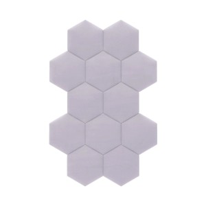 Panele ścienne t.b.t. w kształcie sześciokąta, jasny kolor.