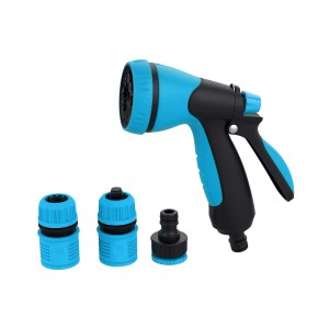 Niebiesko-czarny zraszacz ogrodowy t.b.t. z różnymi nasadkami dysz.