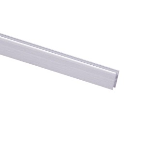 Zbliżenie srebrnego profilu t.b.t.