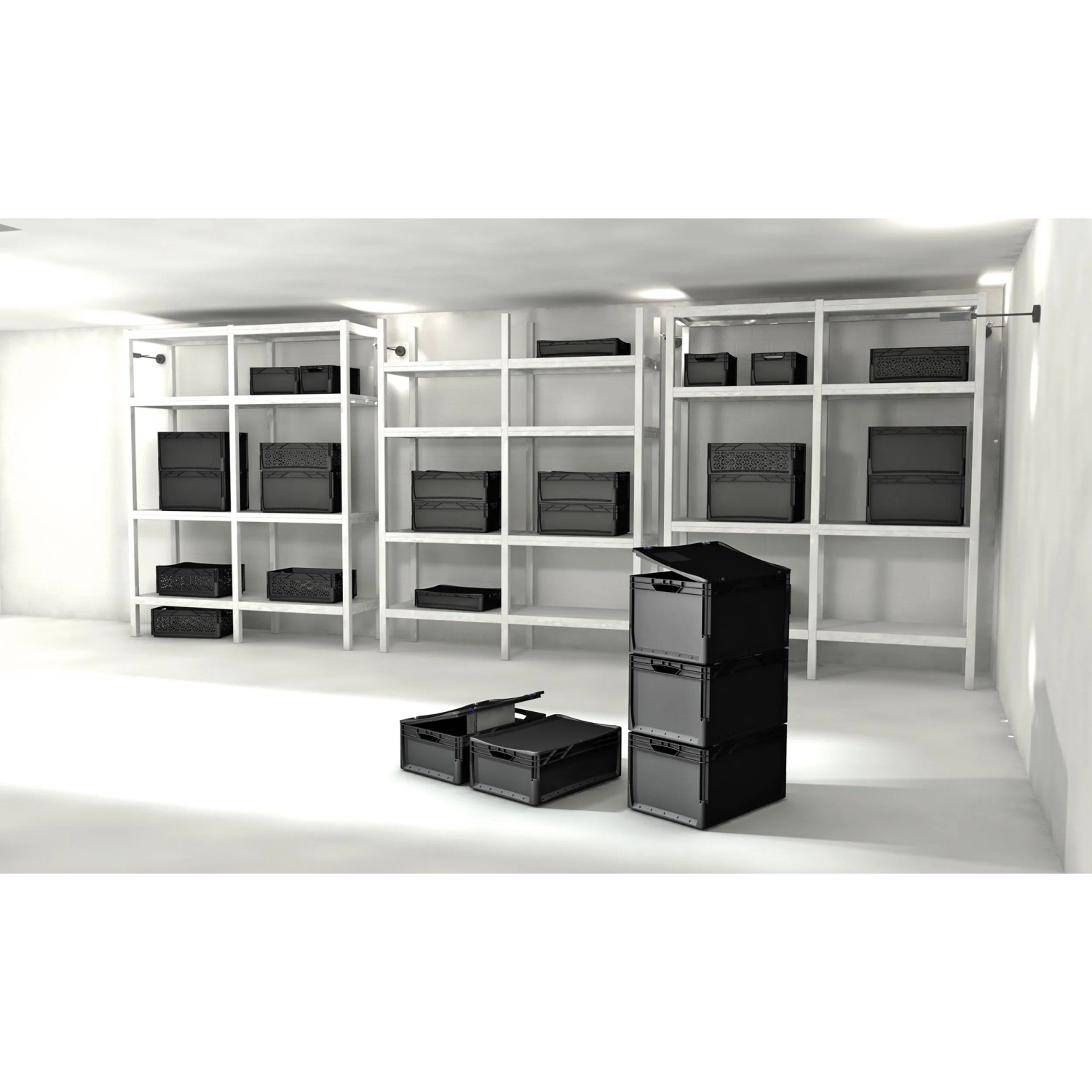 Czarny Eurobox-System Box pełna ściana 40x30x22 cm w systemie regałowym. Skrzynki do przechowywania ułożone w stos.