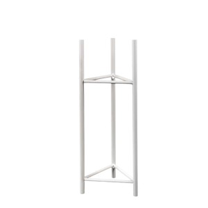 Biały metalowy stojak na kwiaty o minimalistycznym designie.