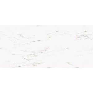 t.b.t. Parapet okienny z efektem marmuru, biała powierzchnia.