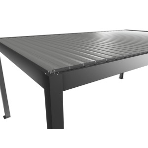 Biohort Pergola 6x3,5 m w kolorze kwarcowo-srebrnym, zbliżenie na lamele i konstrukcję ramy.