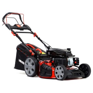 Czerwona kosiarka spalinowa t.b.t. z koszem.