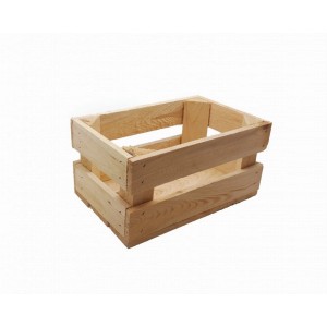 Drewniana skrzynka do dekoracji ogrodu, naturalne wykończenie.