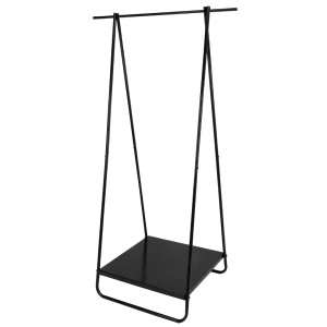 Czarny wieszak na ubrania z półką do organizacji szafy.