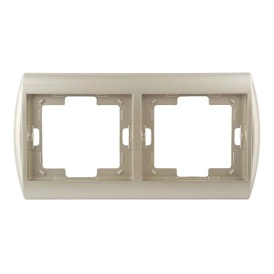 Podwójna ramka do włączników i gniazdek, kolor beżowy.