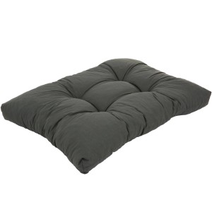 Szara poduszka ogrodowa dla większego komfortu na zewnątrz.
