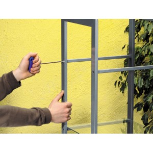 Zastosowanie: Klucz imbusowy LUX z uchwytem T (2,5 mm) podczas montażu regału.