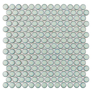 Jasne, okrągłe płytki mozaikowe t.b.t. na ściany i podłogi.