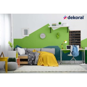 Pokój dziecięcy z farbami ściennymi w kolorze zielonym i turkusowym firmy Dekoral. Jasna, przyjazna atmosfera.