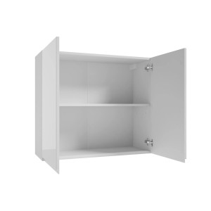 Biała szafka wisząca z zestawu mebli kuchennych z dwoma otwartymi drzwiami i dwiema półkami.