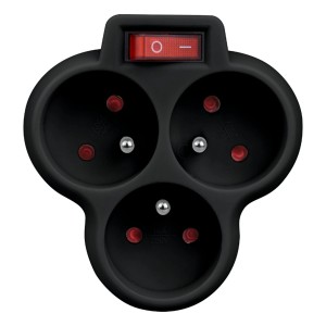 Czarny rozgałęźnik t.b.t. z trzema gniazdami i czerwonym włącznikiem.