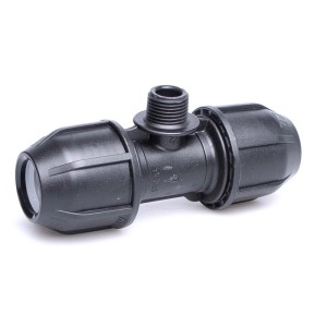 Czarny trójnik do nawadniania podziemnego z gwintowanym przyłączem.