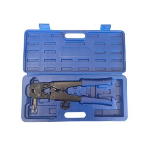 Szczypce do rur t.b.t. w niebieskiej walizce, narzędzie do instalacji hydraulicznych.