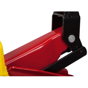 Zbliżenie czerwonego podnośnika samochodowego do pomocy drogowej.