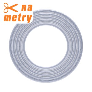 Zwinięty, przezroczysty wąż ogrodowy.