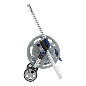 Zestaw wózka na wąż metalowy LUX Comfort z kołami, wężem i złączkami.