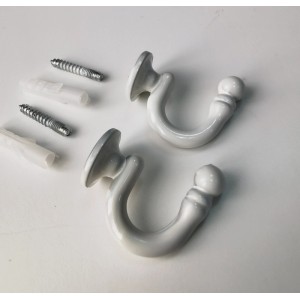 Dwa białe haczyki do zasłon t.b.t. ze śrubami i kołkami.