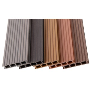 Przekrój desek tarasowych t.b.t. WPC w różnych kolorach.