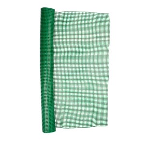Zielona pomoc ogrodnicza t.b.t. w rolce, struktura siatki.
