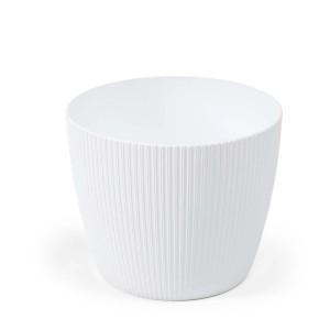 Biała osłonka t.b.t. z żebrowaną powierzchnią do użytku wewnętrznego.