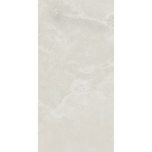 Jasna płytka podłogowa z efektem marmuru, odpowiednia do wnętrz.