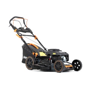 Czarna kosiarka do trawy z pomarańczowymi akcentami.