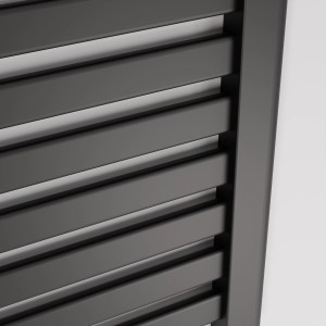 Zbliżenie szarego grzejnika t.b.t.