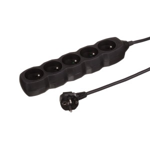 Czarna listwa zasilająca t.b.t. z 4 gniazdami do użytku wewnętrznego.