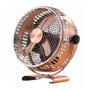 Miedziany wentylator stołowy dla przyjemnego powiewu.