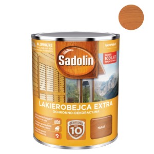 Sadolin Lakierobejca Extra Mahoń w metalowym wiadrze z próbką koloru.
