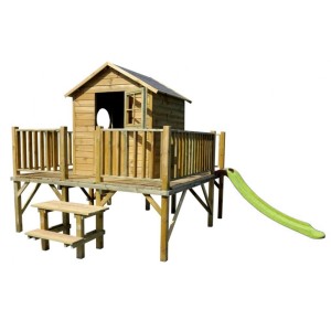 Drewniany domek do zabawy ze zjeżdżalnią i tarasem. Idealny dla dzieci do zabawy w ogrodzie.
