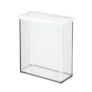 Przezroczysty pojemnik t.b.t. do przechowywania żywności.