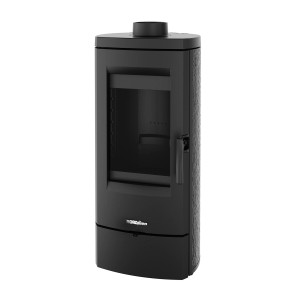 Czarny piec kominkowy z szybą dla przytulnego ciepła.