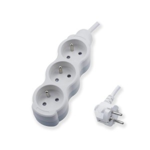 Biała listwa zasilająca t.b.t. z trzema gniazdami i wtyczką do użytku wewnętrznego.