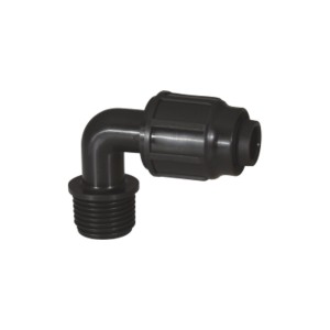 Czarny łącznik kolankowy t.b.t. do nawadniania podziemnego.
