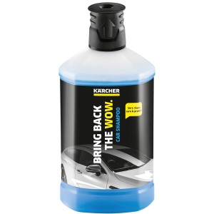 Butelka Kärcher RM 610 szamponu samochodowego 3 w 1 do czyszczenia i pielęgnacji pojazdów.