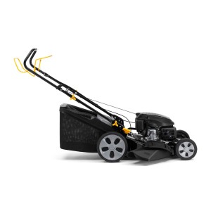 Czarna kosiarka spalinowa t.b.t. z koszem, widok z boku.