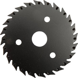Czarna tarcza pilarska t.b.t. z ząbkowaną krawędzią i trzema otworami.