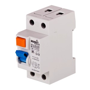 Wyłącznik różnicowoprądowy BEMKO, 25A, z niebieskim przełącznikiem i pomarańczowym przyciskiem testowym.