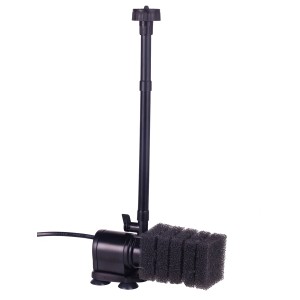 Czarna pompa do oczka wodnego z filtrem i dyszą fontannową do oczek ogrodowych.