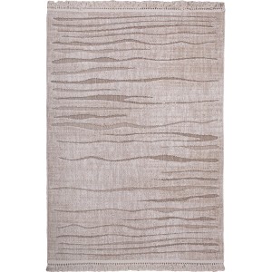 Beżowy dywan z krótkim włosiem i abstrakcyjnym wzorem fal.